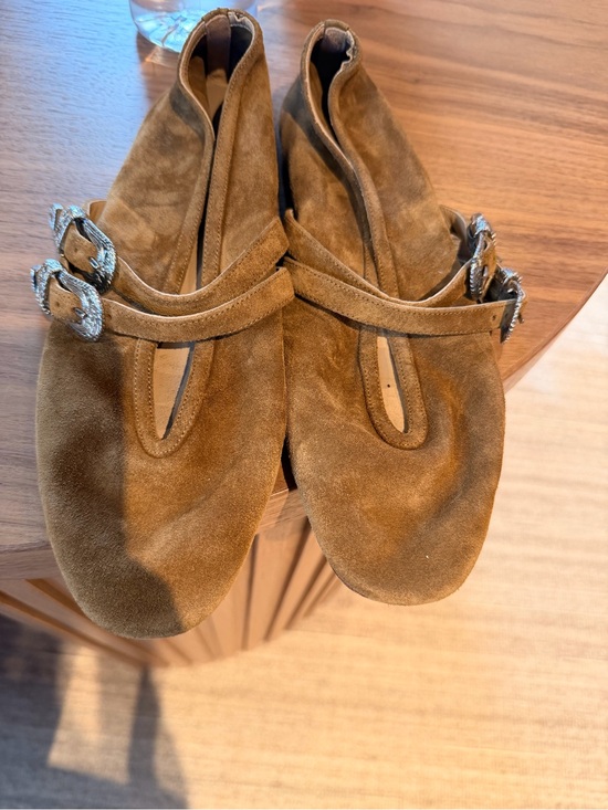 Le Monde Beryl Shoes - Suede Mary Jane Flats with Buckle Strap in Tan